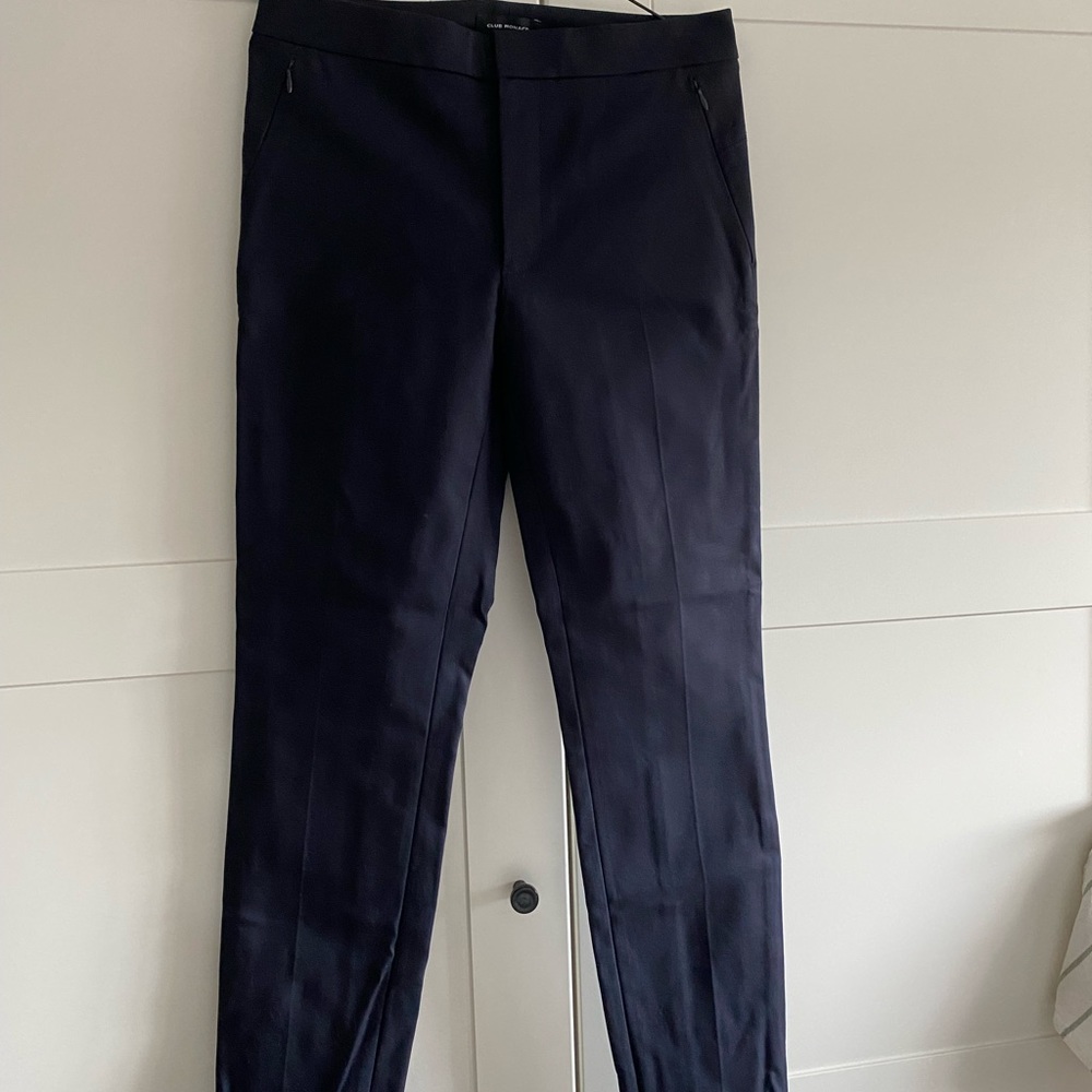 Club Monaco, Lillian Pant in navy blue. Size 4